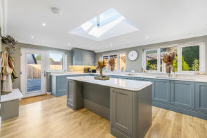 Kitchen- click for photo gallery